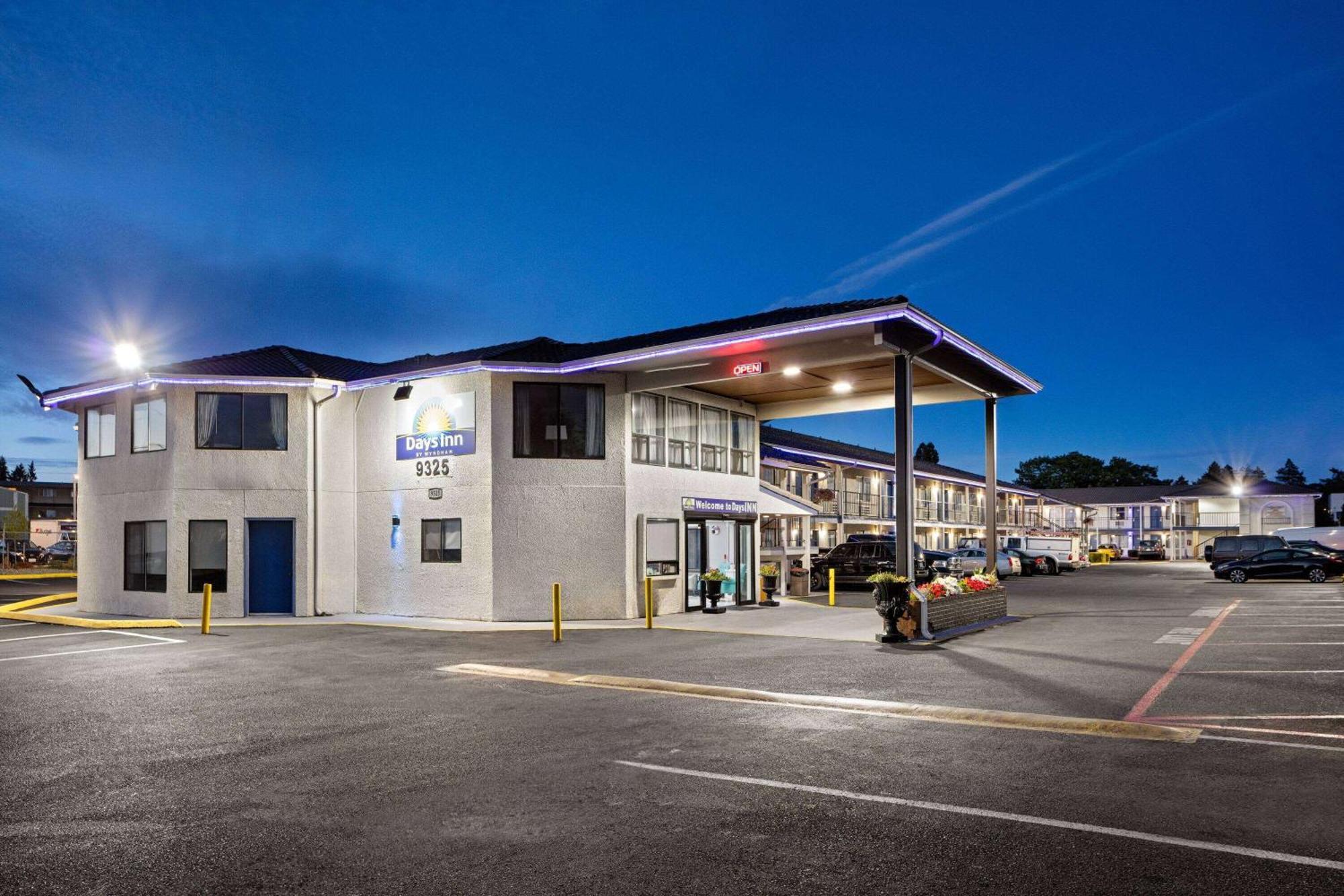 Days Inn By Wyndham Lakewood South Tacoma Exterior foto